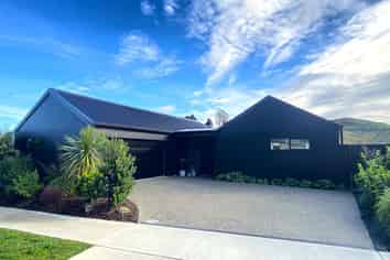 38 Huntaway Close, Stoke