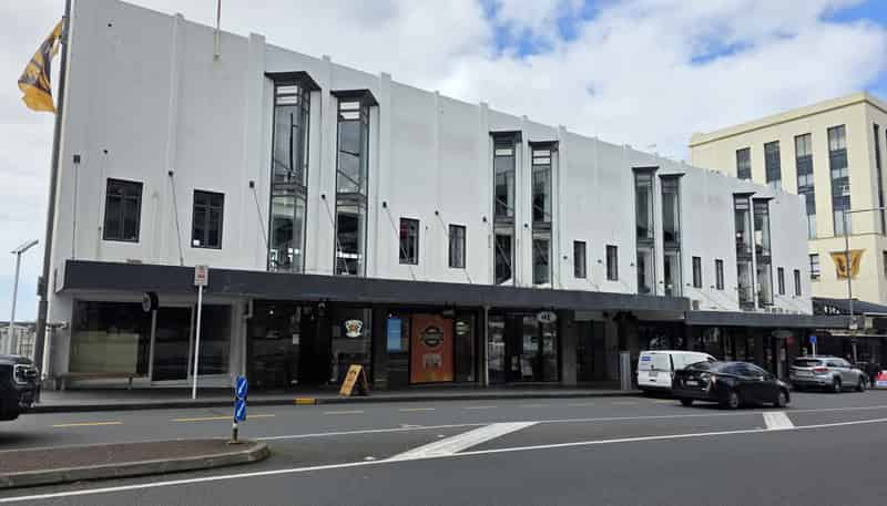 88 Broadway, Newmarket