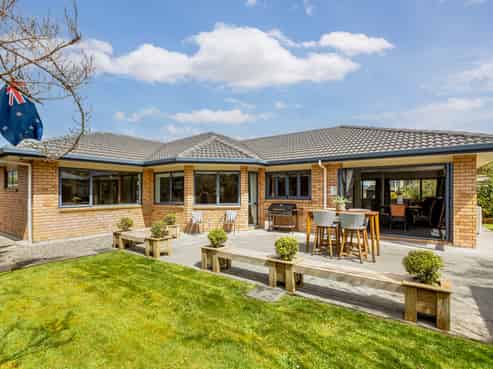 3 Riverstone Drive, Riverstone Terraces