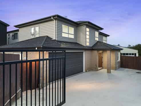 82A Commodore Drive, Lynfield