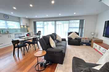 23A Sequoia Place, Sunnynook