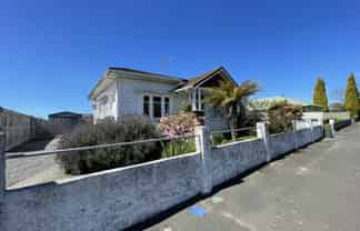404 Lyndon Road East, Hastings