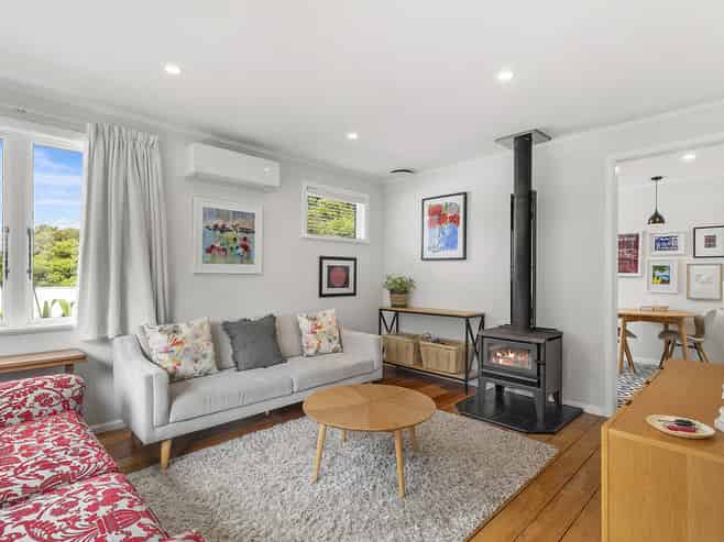65 Airlie Road, Plimmerton