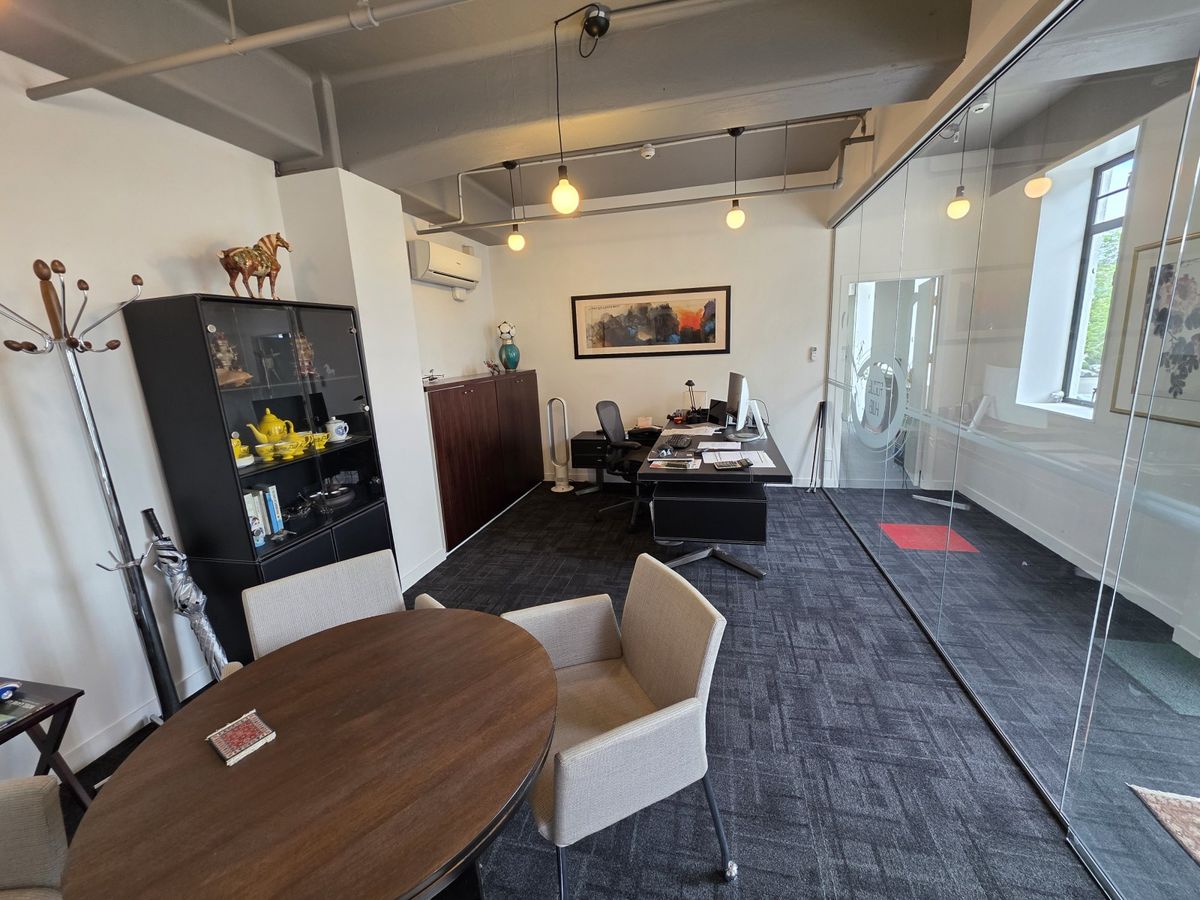 Versatile Newmarket Office | For Lease – pohled 5