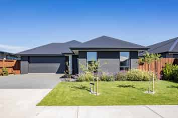 12 Grimwood Street, Woodend