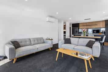 12 Grimwood Street, Woodend