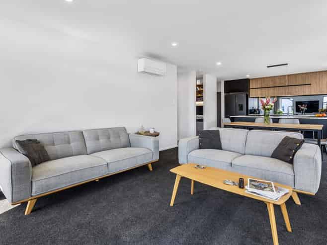 12 Grimwood Street, Woodend
