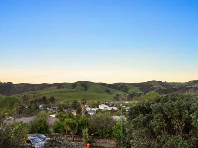 17 Empressa Heights, Helensville