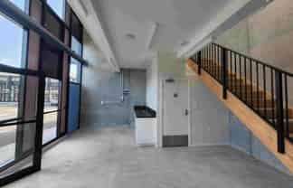 57 sqm Commercial Unit with Glass Frontage