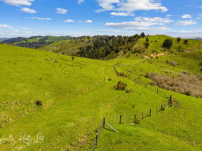 232 Arcadia Road, Paparoa