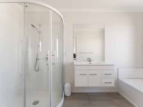 12 Harvard Road, Burleigh