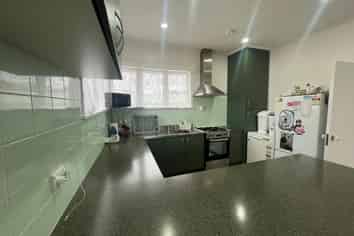 2/91 Lynwood Road, New Lynn