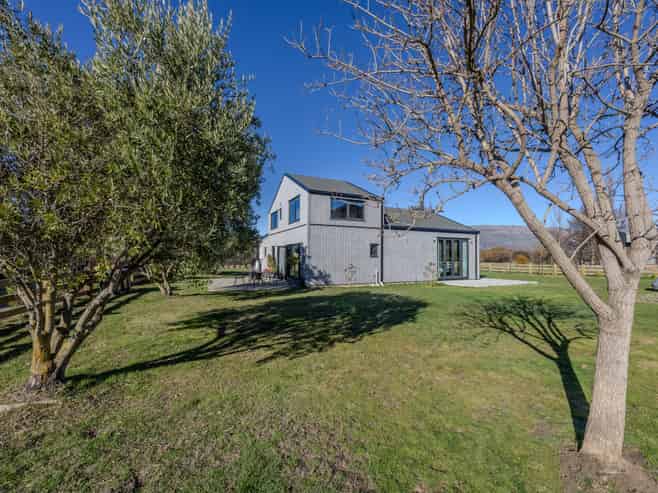 b/19 Monteith Road, Wanaka