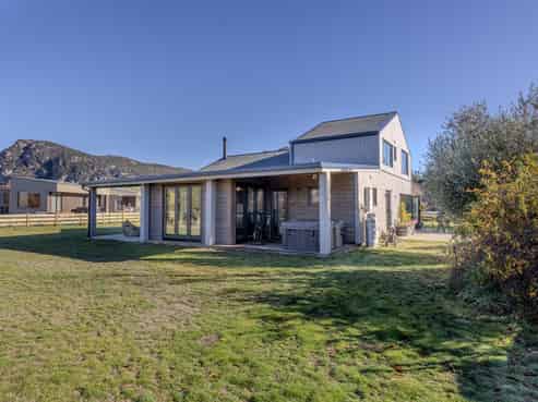 b/19 Monteith Road, Wanaka