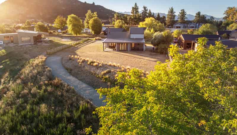 b/19 Monteith Road, Wanaka