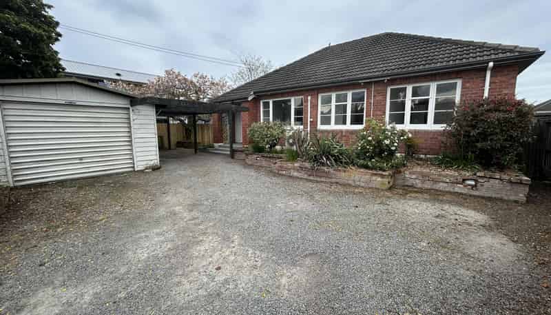 79 Aorangi Road, Bryndwr