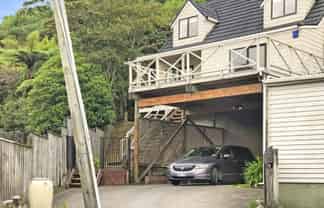 63 Makara Rd, Karori