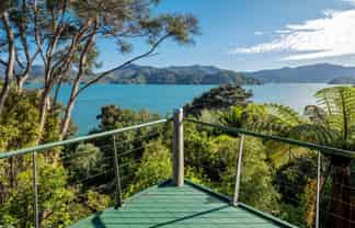 19 Tara Bay Road, Te Mahia