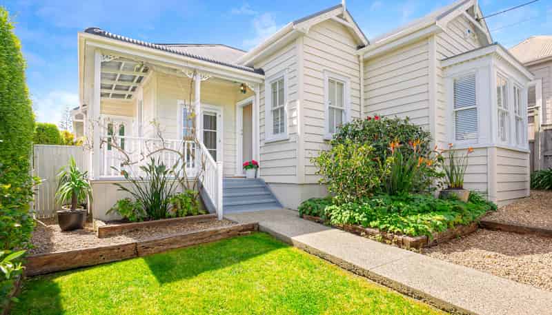28 Patuone Avenue, Devonport