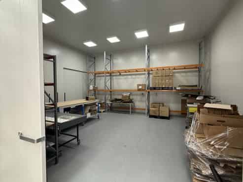 Refurbished 420sqm industrial unit – Available now