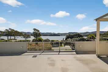 420 Marine Drive, Charteris Bay
