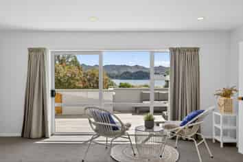 420 Marine Drive, Charteris Bay