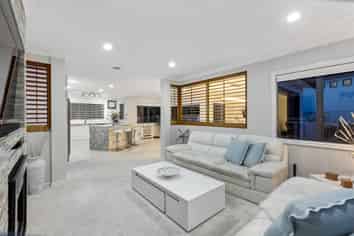 49 The Ritz, Orewa