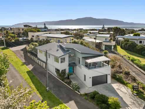 24A Nathan Avenue, Paraparaumu Beach