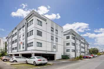 2A/11 Morning Star Place, Mount Albert