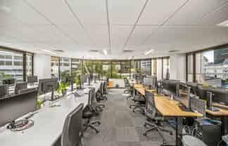 Ready-to-occupy office in prime CBD location