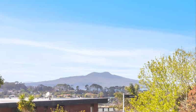 118 Sunset Road, Unsworth Heights