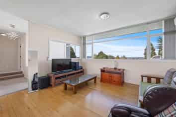 118 Sunset Road, Unsworth Heights