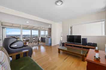 118 Sunset Road, Unsworth Heights