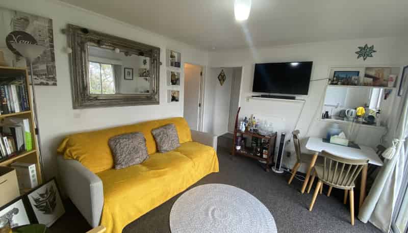 16a Rodrigo Road, Kilbirnie