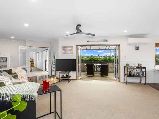 19 Charlotte Street, Stanmore Bay