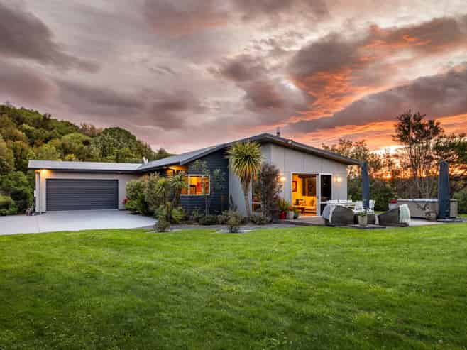28 Esk View Road, Bay View