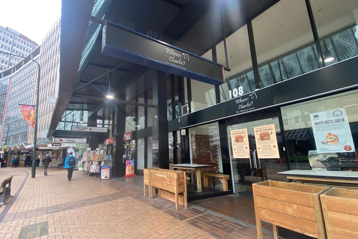Location on Lambton with Full Fit Out - Bild 3
