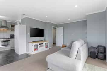 B/144 Glamorgan Drive, Torbay