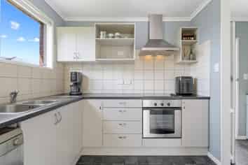 B/144 Glamorgan Drive, Torbay