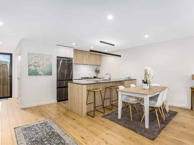 1B Wai-iti Crescent, Woburn