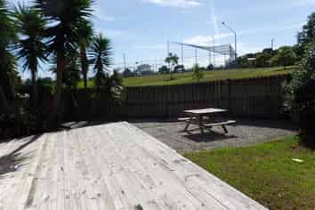 33 Vanguard Road, Kelston