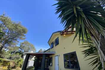 33 Vanguard Road, Kelston