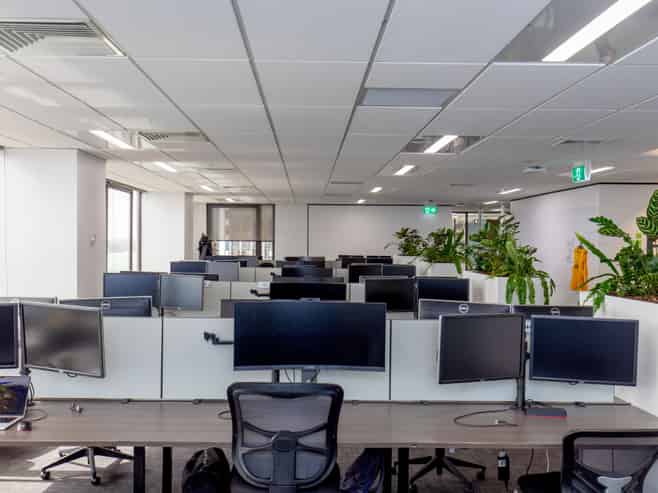 Pivotal CBD position with harbour view