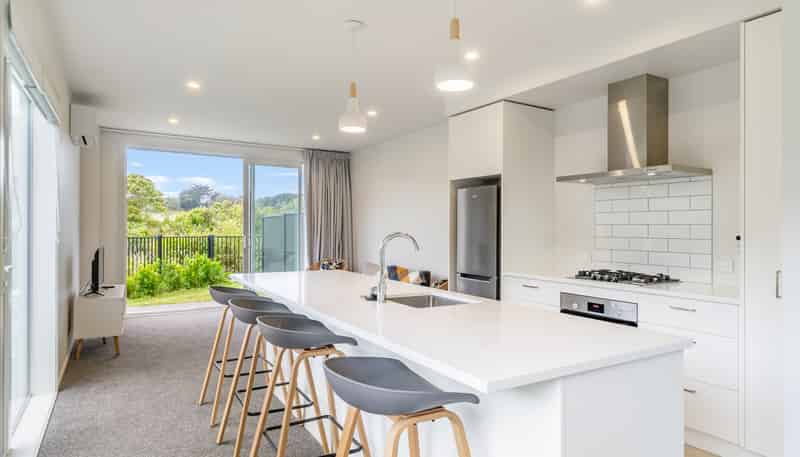 54 Koreke Close, Porirua