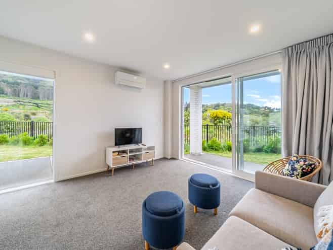 54 Koreke Close, Porirua