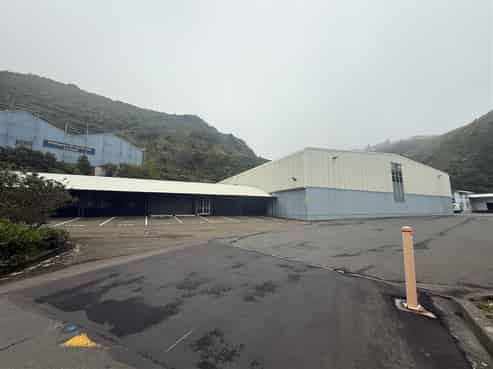 Large Warehouse in Tightly-Held Ngauranga