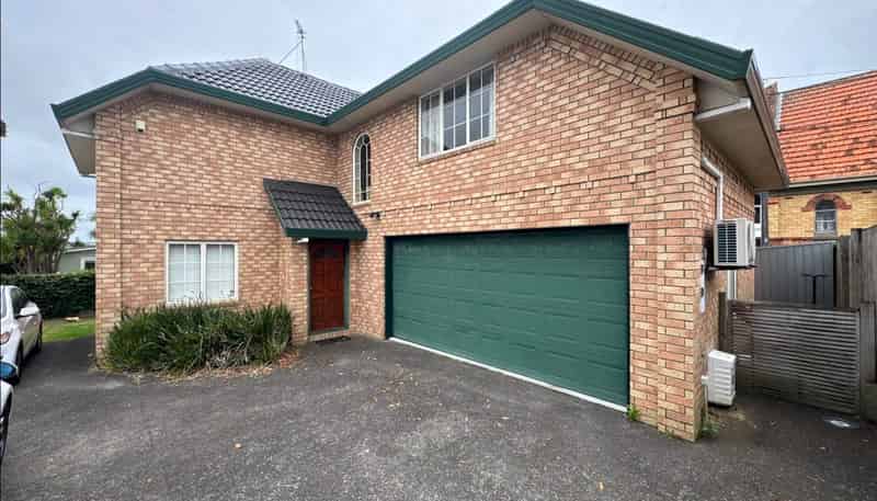 101b Onewa Road, Northcote