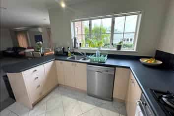 101b Onewa Road, Northcote