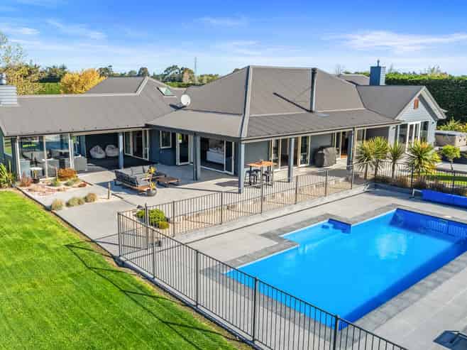 13 Bramleys Road, Flaxton
