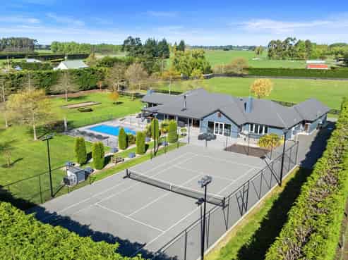 13 Bramleys Road, Flaxton